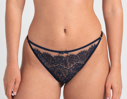 Lara C300 Navy String