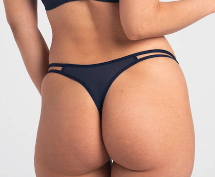 Lara C300 Navy String